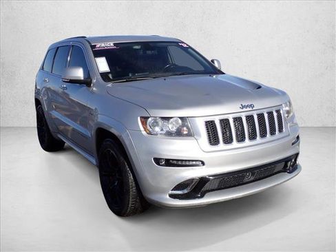 Used 2012 Jeep Grand Cherokee SRT8 w/ Luxury Group II image 6