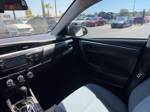 Used 2015 Toyota Corolla L FWD image 18