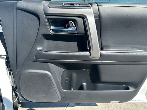 Used 2024 Toyota 4Runner SR5 Premium w/ Moonroof Package image 31