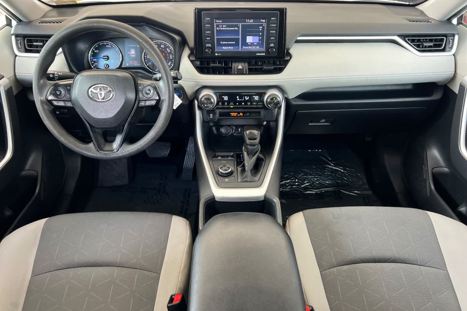 Used 2022 Toyota RAV4 XLE AWD/4WD image 3