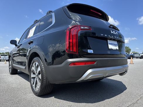 Used 2022 Kia Telluride S FWD image 8