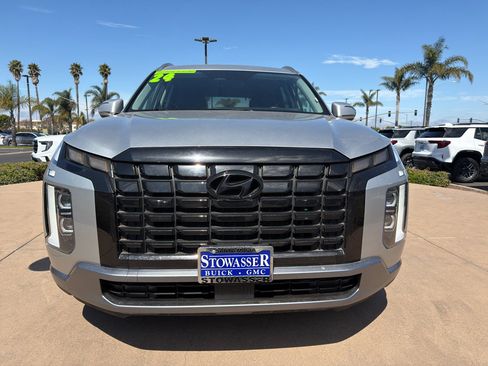 Used 2024 Hyundai Palisade SEL FWD image 2
