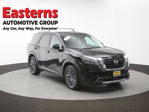 Used 2025 Nissan Pathfinder SL w/ SL Premium Package AWD/4WD image 53
