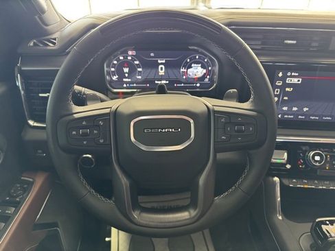 Used 2025 GMC Sierra 1500 Denali Ultimate image 19