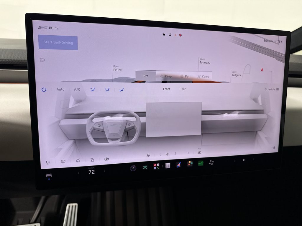Used 2024 Tesla Cybertruck AWD Crew Cab image 31