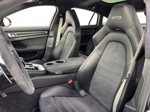 Used 2019 Porsche Panamera GTS image 41