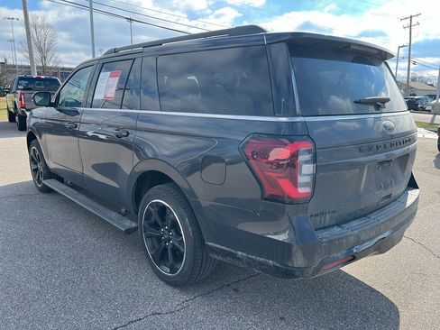 Used 2022 Ford Expedition Max Limited image 5