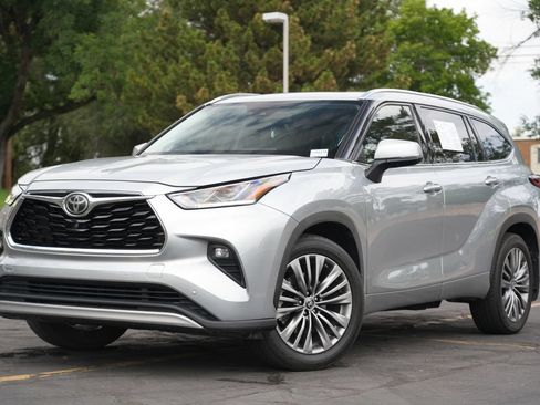 Used 2020 Toyota Highlander Platinum AWD/4WD image 1