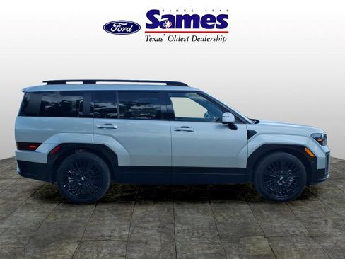 Used 2025 Hyundai Santa Fe Calligraphy FWD image 2