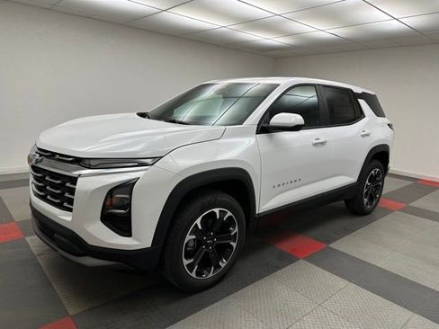 New 2026 Chevrolet Equinox LT w/ Convenience Package II image 3