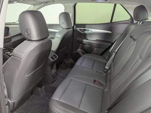 Used 2025 Buick Envision Avenir AWD/4WD image 18