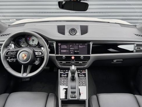 New 2026 Porsche Macan S image 17