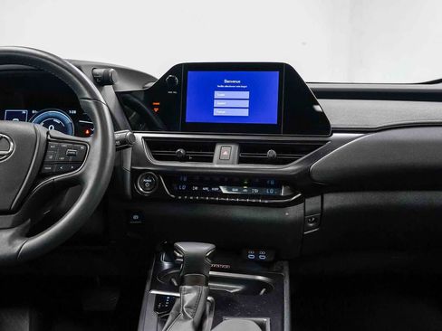 Used 2024 Lexus UX 250h FWD image 13