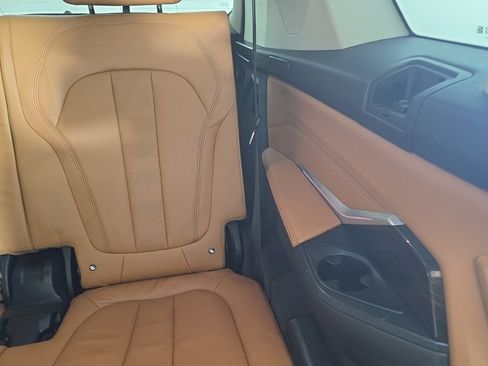 Used 2019 BMW X7 xDrive50i w/ Premium Package image 35