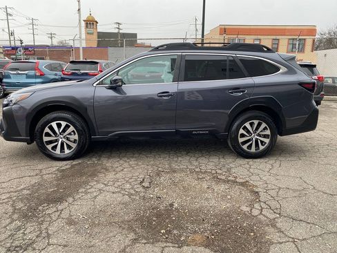 Used 2025 Subaru Outback Premium w/ Popular Package #1A AWD/4WD image 14