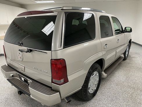Used 2005 Cadillac Escalade 2WD image 5