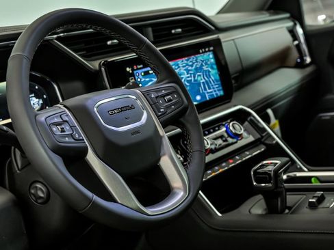 New 2026 GMC Sierra 1500 Denali w/ Denali Reserve Package AWD/4WD image 12