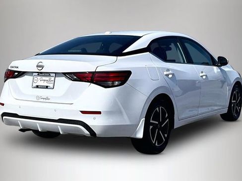 Certified 2025 Nissan Sentra SV image 5