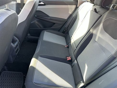 Used 2023 Volkswagen Taos S image 7