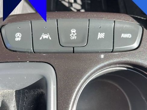 Used 2024 Chevrolet TrailBlazer LT AWD/4WD image 23