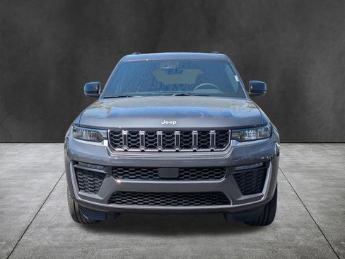 New 2026 Jeep Grand Cherokee L Limited AWD/4WD image 9