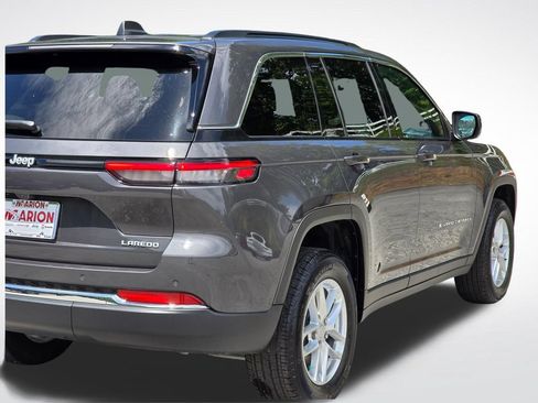 Used 2025 Jeep Grand Cherokee Laredo X AWD/4WD image 48