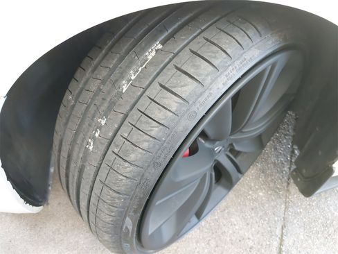 Used 2022 INFINITI Q60 Red Sport 400 w/ Cargo Package image 38