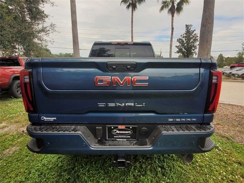 New 2025 GMC Sierra 2500 Denali w/ Denali Reserve Package image 11