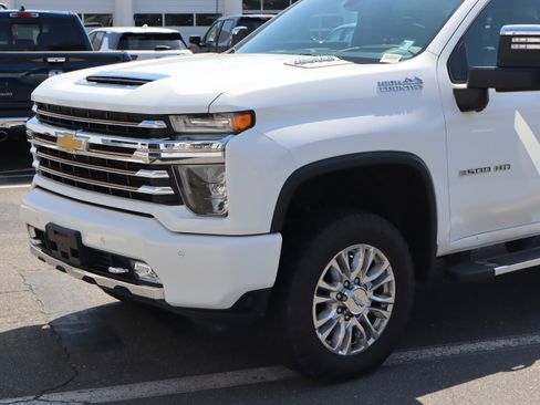 Used 2020 Chevrolet Silverado 3500 High Country w/ Z71 Off-Road Package AWD/4WD image 7
