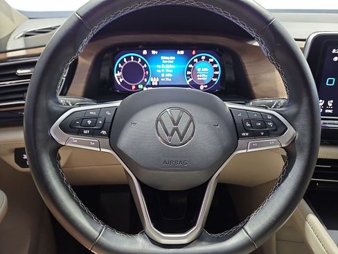 Certified 2024 Volkswagen Atlas SE FWD image 21