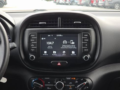 Used 2020 Kia Soul LX image 20