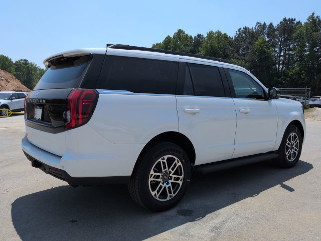New 2026 Ford Expedition Active RWD image 4