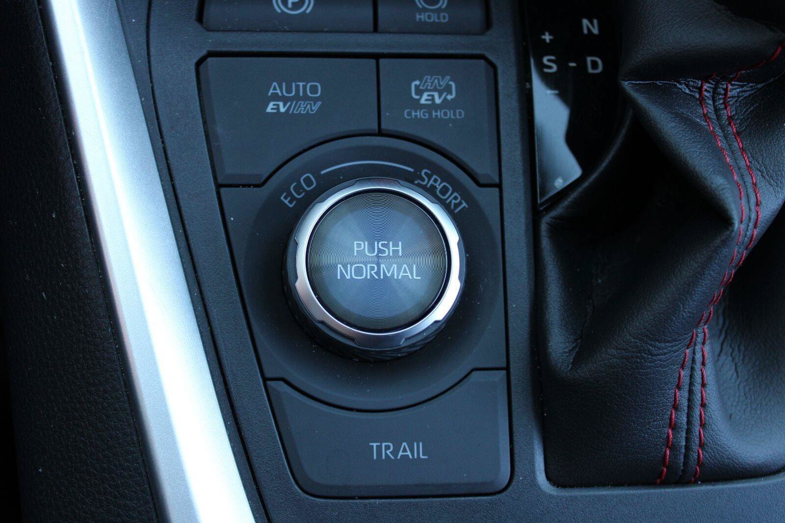 Certified 2021 Toyota RAV4 XSE w/ Weather Package AWD/4WD image 27