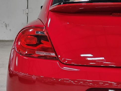 Used 2013 Volkswagen Beetle 2.0T image 20