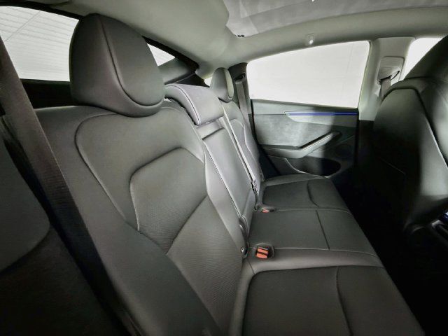 Used 2026 Tesla Model Y AWD image 27