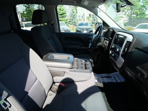 Used 2018 GMC Sierra 1500 SLE w/ SLE Value Package AWD/4WD image 18