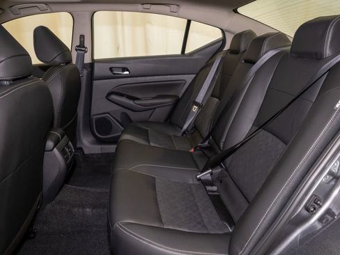 New 2025 Nissan Altima 2.5 SL image 8