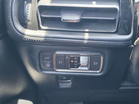 Used 2021 Lincoln Nautilus FWD w/ Equipment Group 101A image 21