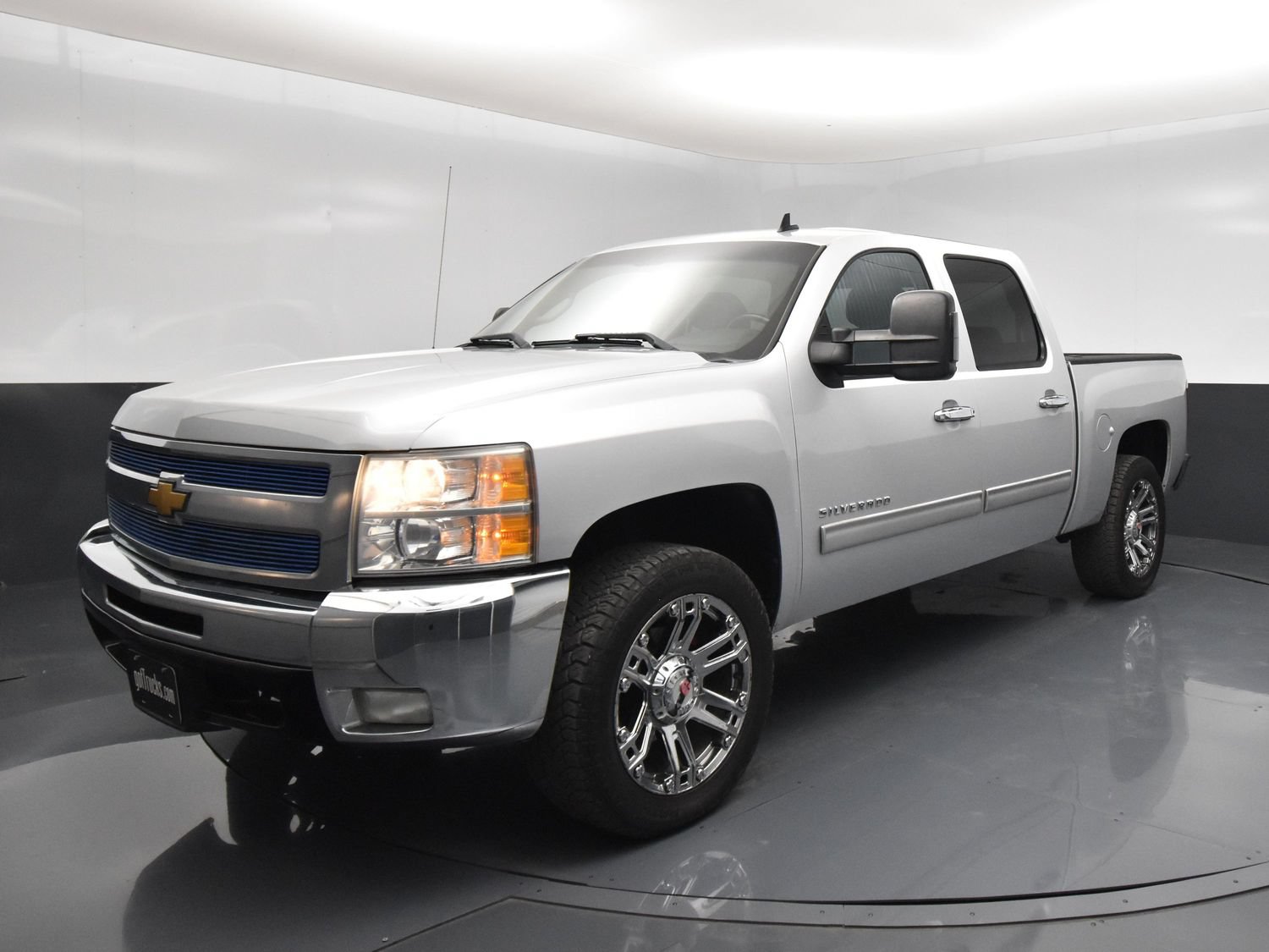 Used 2013 Chevrolet Silverado 1500 LT w/ All-Star Edition AWD/4WD image 2