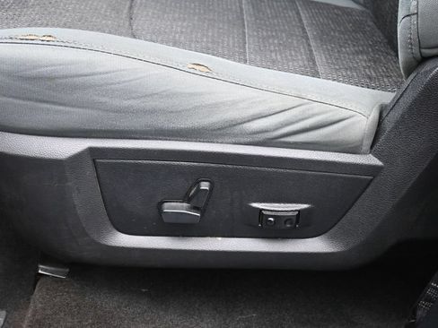 Used 2014 RAM 1500 Lone Star RWD image 16