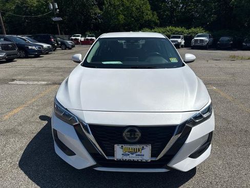 Used 2021 Nissan Sentra SV FWD image 2