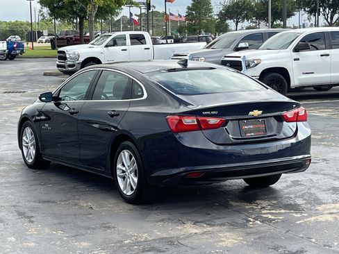 Used 2018 Chevrolet Malibu LT FWD image 9