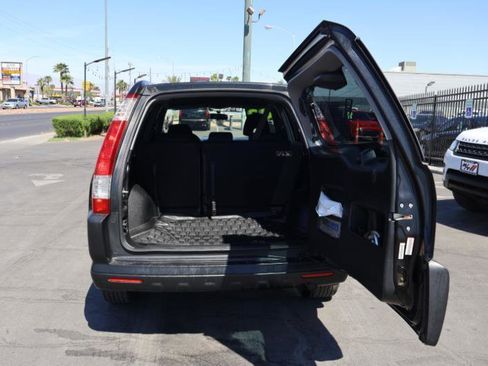 Used 2005 Honda CR-V LX image 23