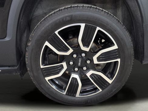Used 2019 GMC Acadia SLT w/ LPO, Black Accent Package AWD/4WD image 34