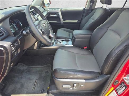 Used 2016 Toyota 4Runner SR5 Premium RWD image 12