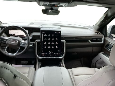 Used 2026 GMC Yukon XL Elevation w/ Elevation Premium Package RWD image 10