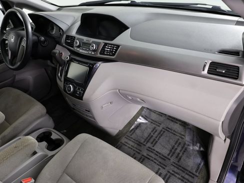 Used 2016 Honda Odyssey SE image 38