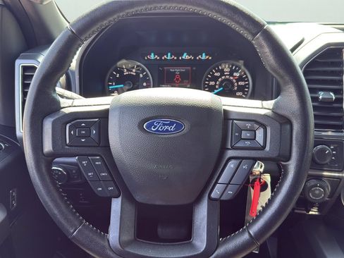 Used 2019 Ford F150 XLT w/ Equipment Group 302A Luxury AWD/4WD image 14