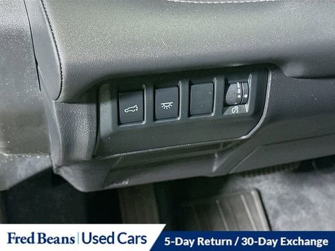 Used 2024 Subaru Ascent Touring AWD/4WD image 12