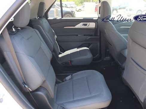 New 2026 Ford Explorer Active RWD image 8